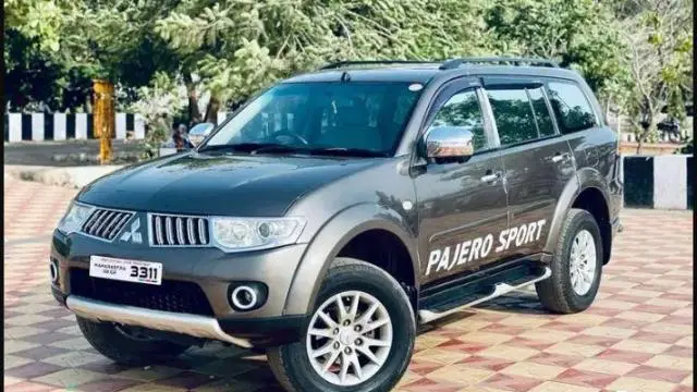 Mitsubishi Pajero Sport 2.5 MT 2012