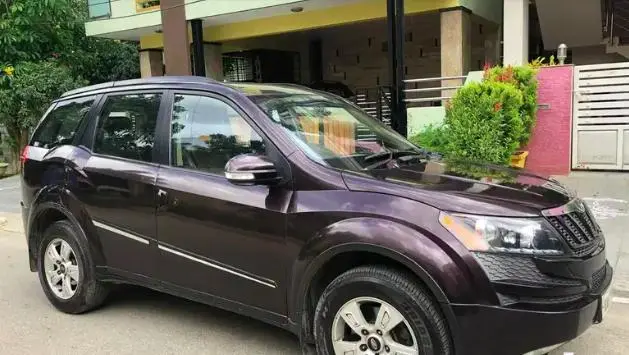 Mahindra XUV500 W8 2WD 2015