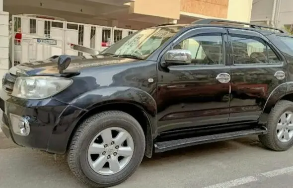 Toyota Fortuner Legender 2.8 4x2 AT 2021