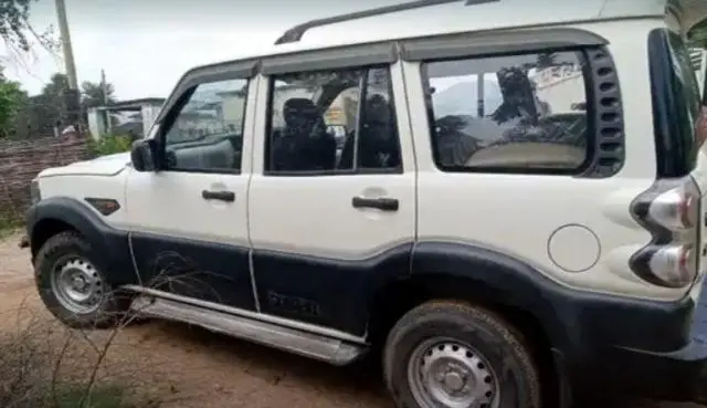 Mahindra Scorpio S2 2015
