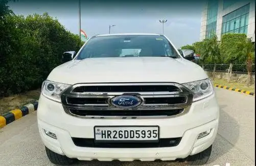 Ford Endeavour Titanium 3.2 4x4 AT 2017