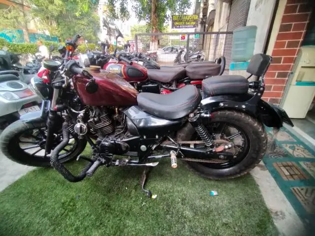 Bajaj Avenger 220cc 2014