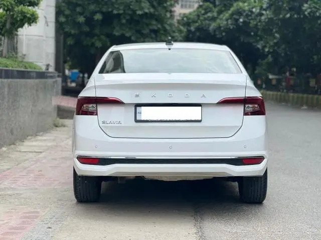Skoda Slavia Style 1.0L TSI AT 2022