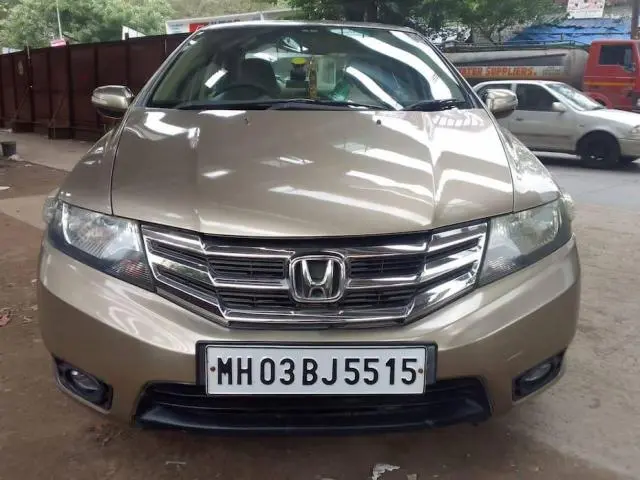 Honda City 1.5 V MT SUN ROOF 2013