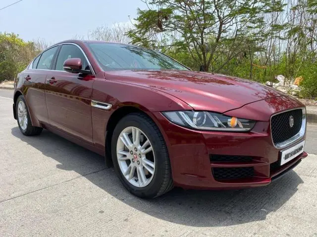 Jaguar XE Prestige 2017