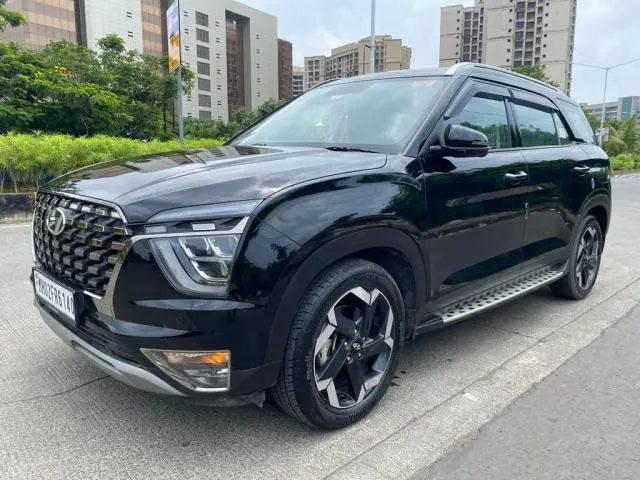 Hyundai Alcazar Signature (O) 6 STR 1.5 Diesel AT 2022