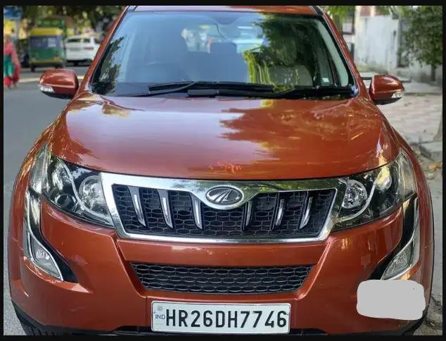 Mahindra XUV500 W8 2017