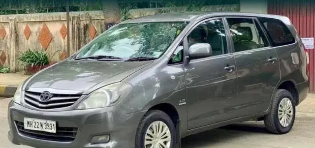 Toyota Innova 2.5 G4 7 STR 2010