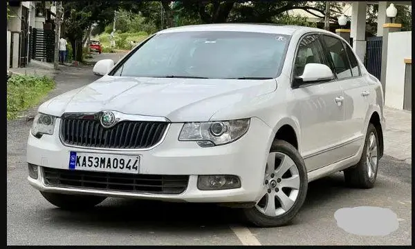 SKODA SUPERB Elegance 1.8 TSI AT 2012