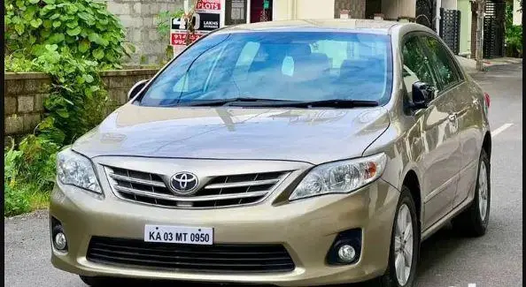 Toyota Corolla Altis 1.8 G 2013