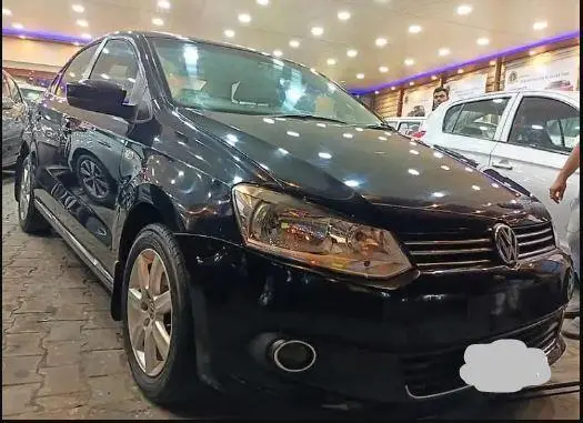 Volkswagen Vento Comfortline Petrol AT 2011