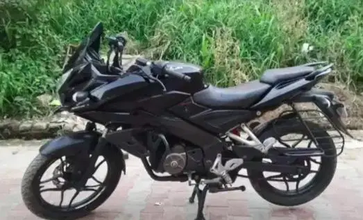 Bajaj Pulsar AS150 2016