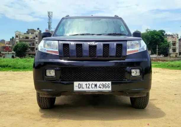 Mahindra TUV300 T4 2017