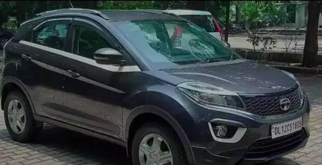 Tata Nexon XMA Petrol 2020