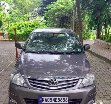 Toyota Innova 2.5 G4 7 STR 2009