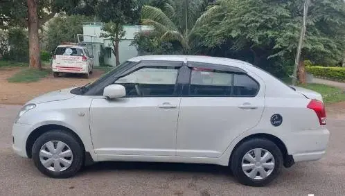 Maruti Suzuki Swift DZire VXi 2010