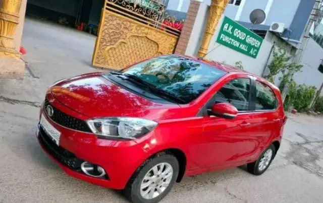 Tata Tiago Revotron XZA 2017