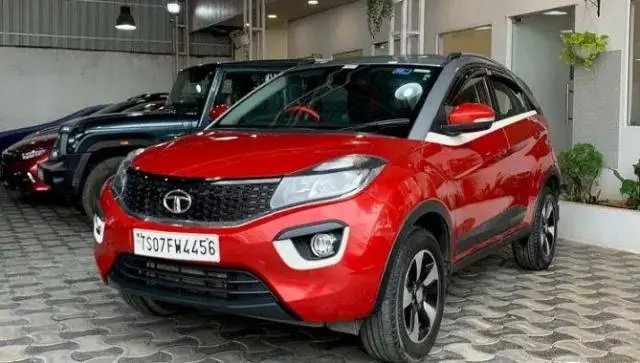 Tata Nexon Revotron XZ Plus Dual Tone 2017