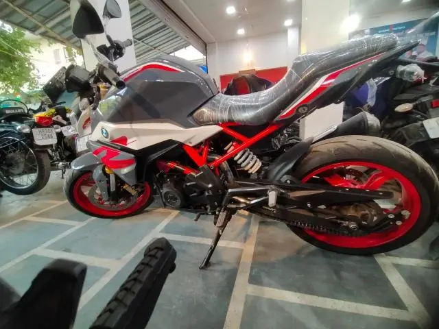 BMW G 310 R BS6 2021