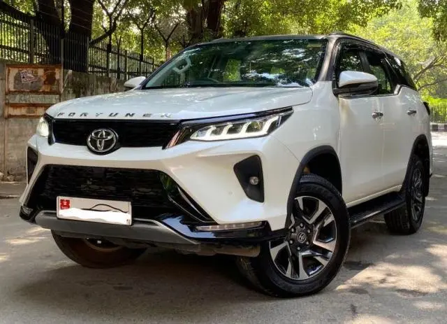 Toyota Fortuner Legender 2.8 4x4 AT 2021