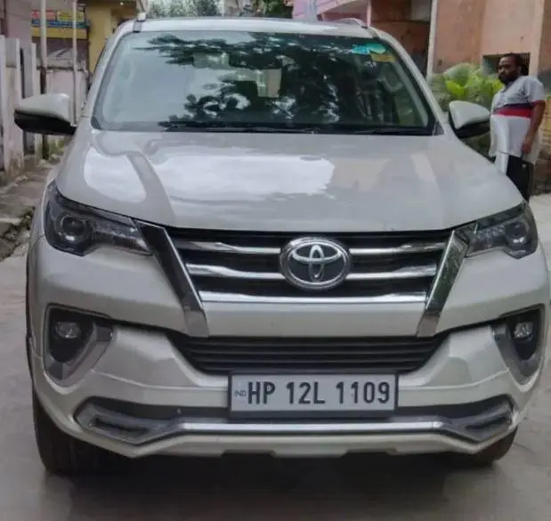 Toyota Fortuner 2.8 4x4 AT 2019