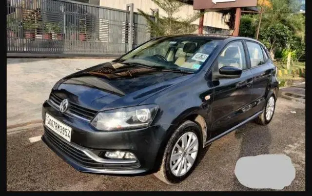 Volkswagen Polo Highline 1.2L (P) 2015