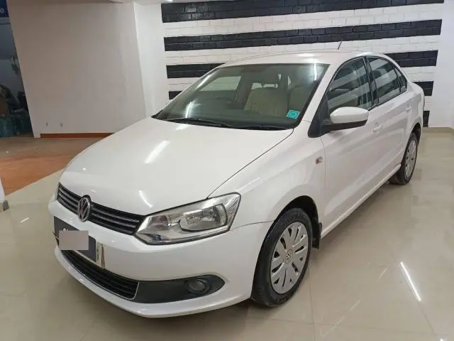 Volkswagen Vento Comfortline Petrol 2014