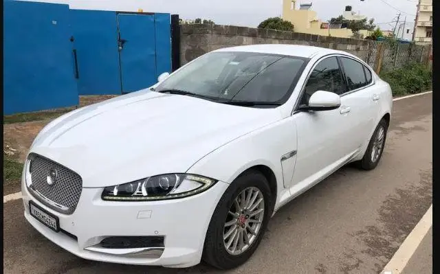 Jaguar XF 2.2 DIESEL 2015
