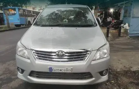 Toyota Innova 2.5 G (Diesel) 8 Seater BS IV 2012