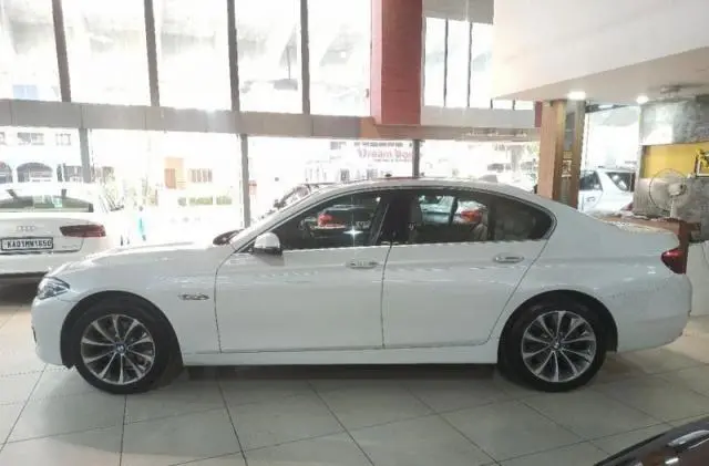 BMW 5 Series 520D MODERN LINE 2014