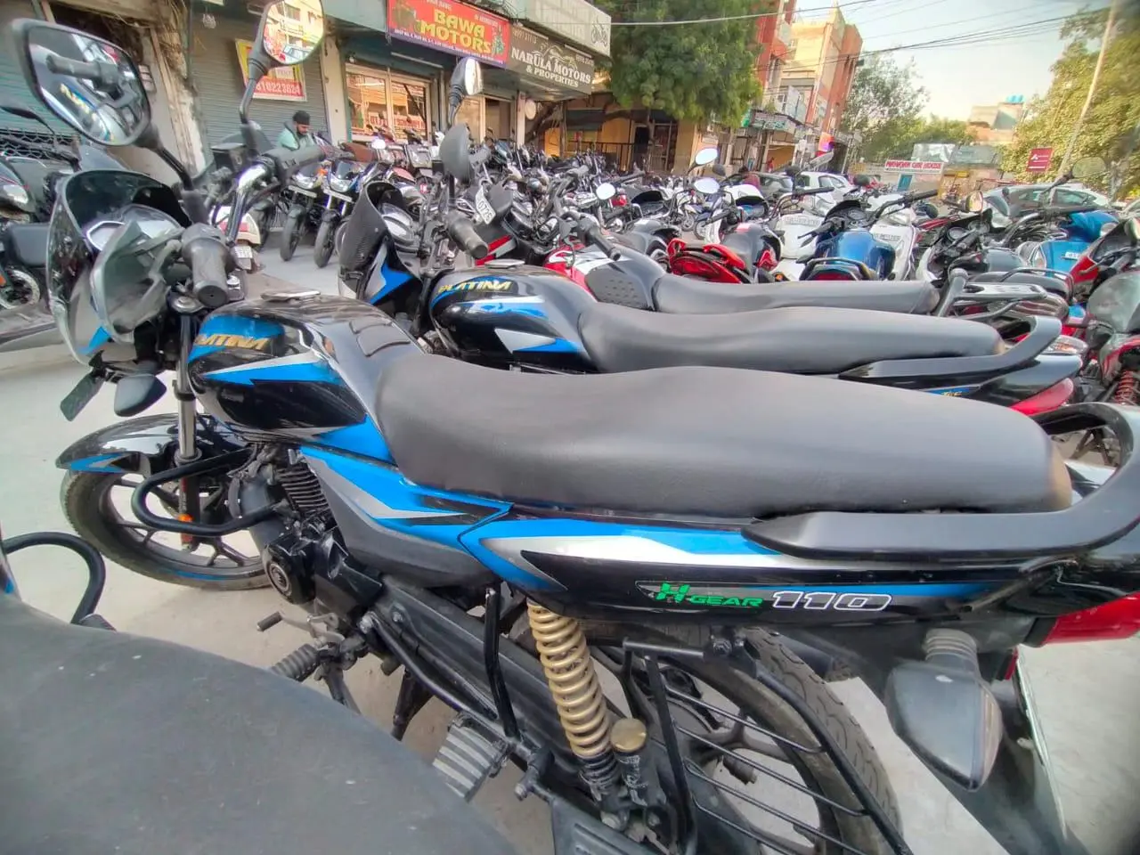 Bajaj Platina 110 H Gear Disc BS6 2020