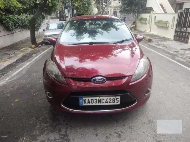 Ford Fiesta TITANIUM DIESEL 2012