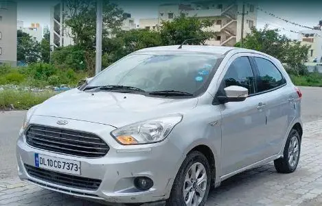 Ford Figo 1.2P TITANIUM PLUS MT 2016