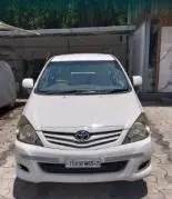 Toyota Innova 2.5 G 8 STR BS III 2011