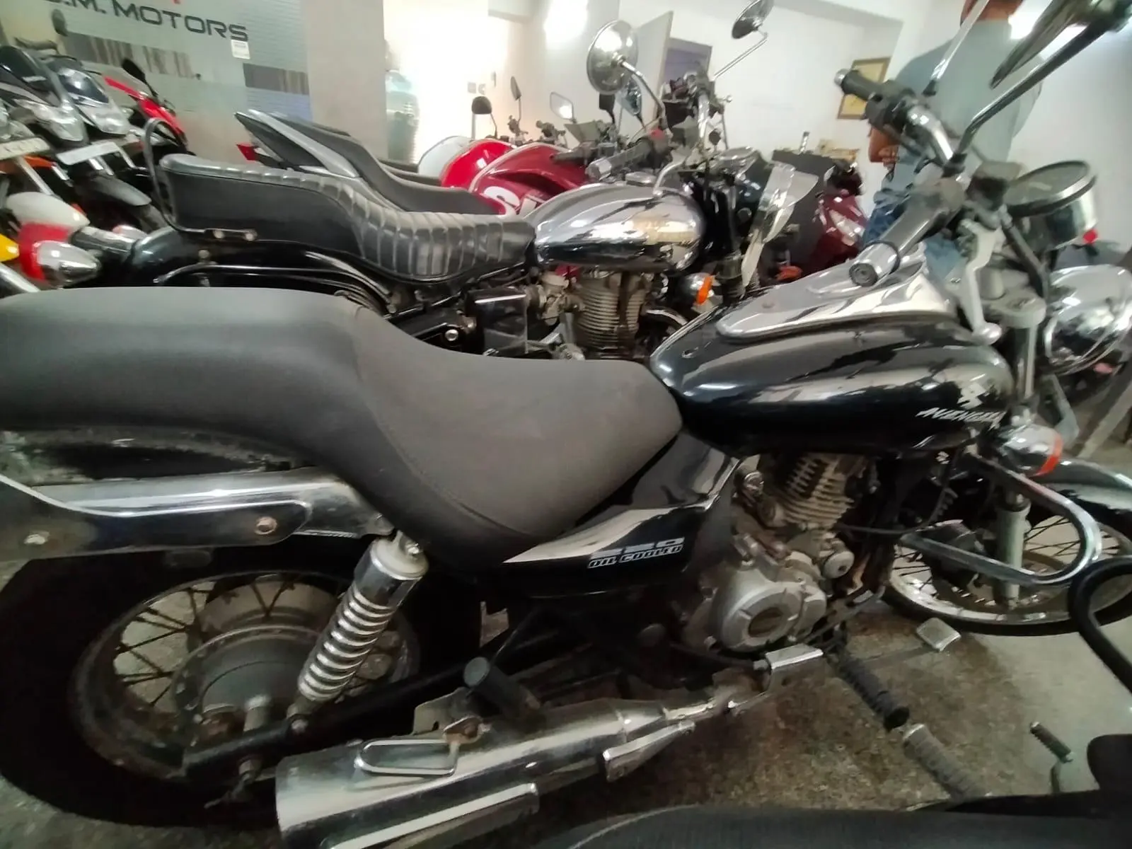 Bajaj Avenger 220cc 2013