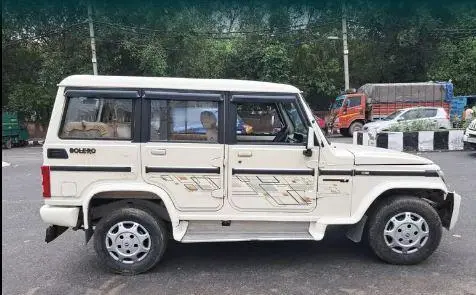 Mahindra Bolero SLX 2013