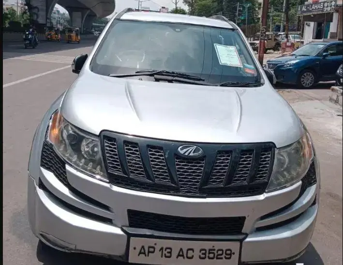 Mahindra XUV500 W6 4X2 2012