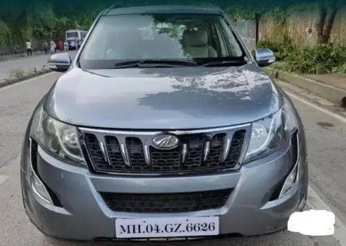 Mahindra XUV500 W10 2WD MT 2015