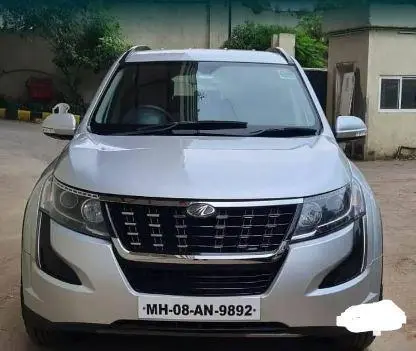 Mahindra XUV500 W7 BS6 2021