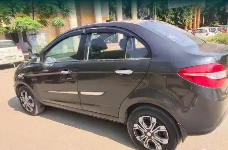 Tata Zest Quadrajet 1.3 75PS XE 2015