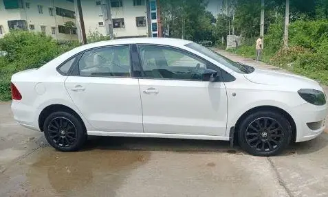 Skoda Rapid 1.5 TDI CR Elegance Plus AT 2015