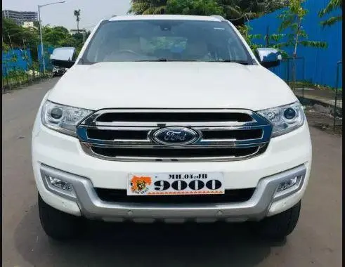 Ford Endeavour Trend 3.2 4x4 AT 2017