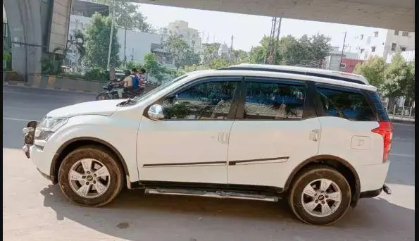 Mahindra XUV500 W8 2013