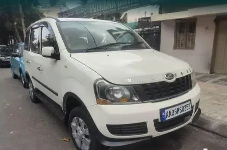 Mahindra Xylo E4 ABS BS III 2013