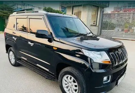 Mahindra TUV300 T8 AMT 2017