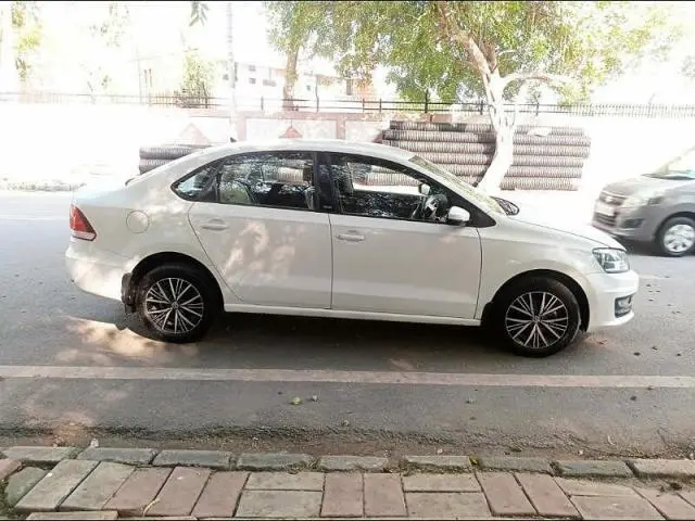 Volkswagen Vento Highline Petrol 2018