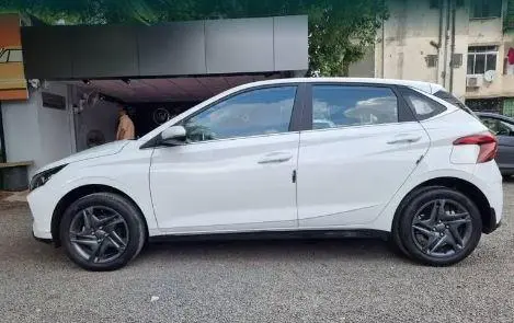 Hyundai i20 Sportz 1.2 MT Petrol 2021
