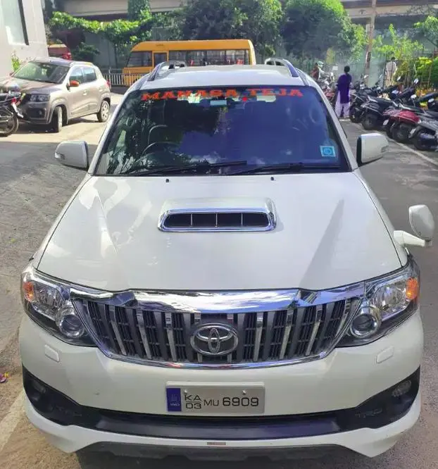 Toyota Fortuner 3.0 4X2 AT 2014