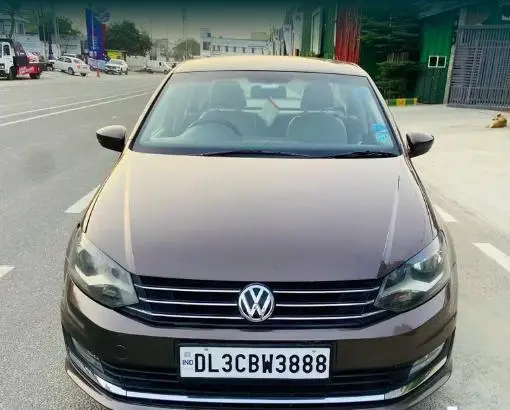 Volkswagen Vento Highline Petrol 2015