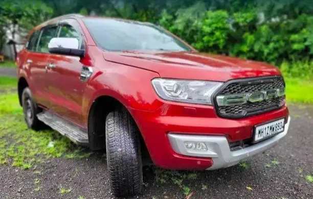 Ford Endeavour Titanium 2.2 4x2 AT 2016